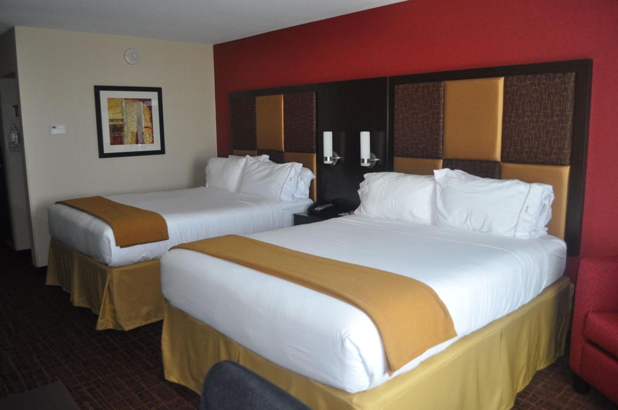 Holiday Inn Express Greensburg, An Ihg Hotel Bagian luar foto