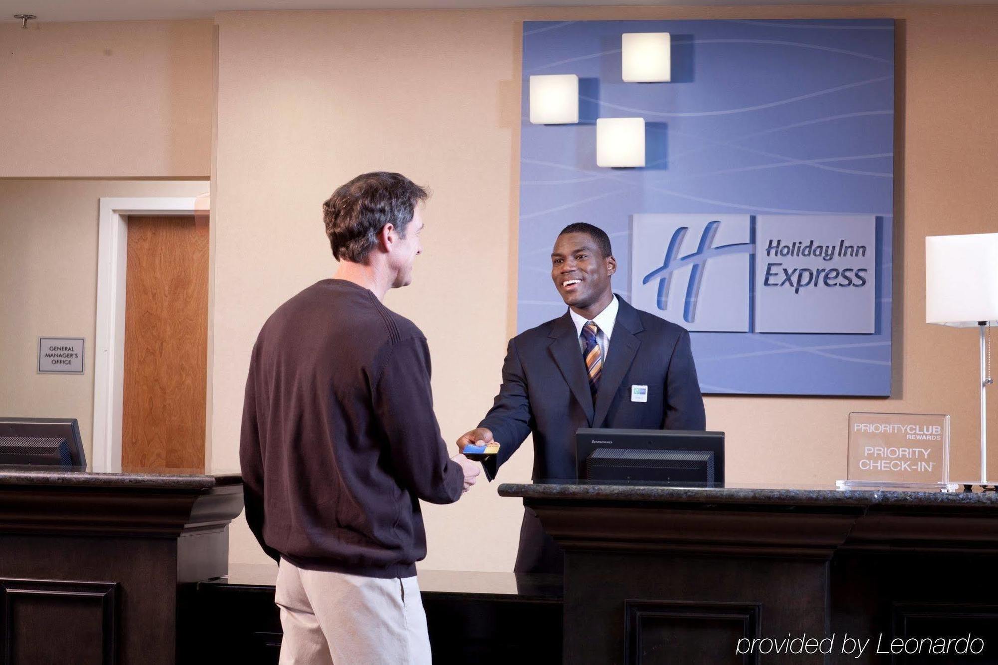 Holiday Inn Express Greensburg, An Ihg Hotel Bagian luar foto